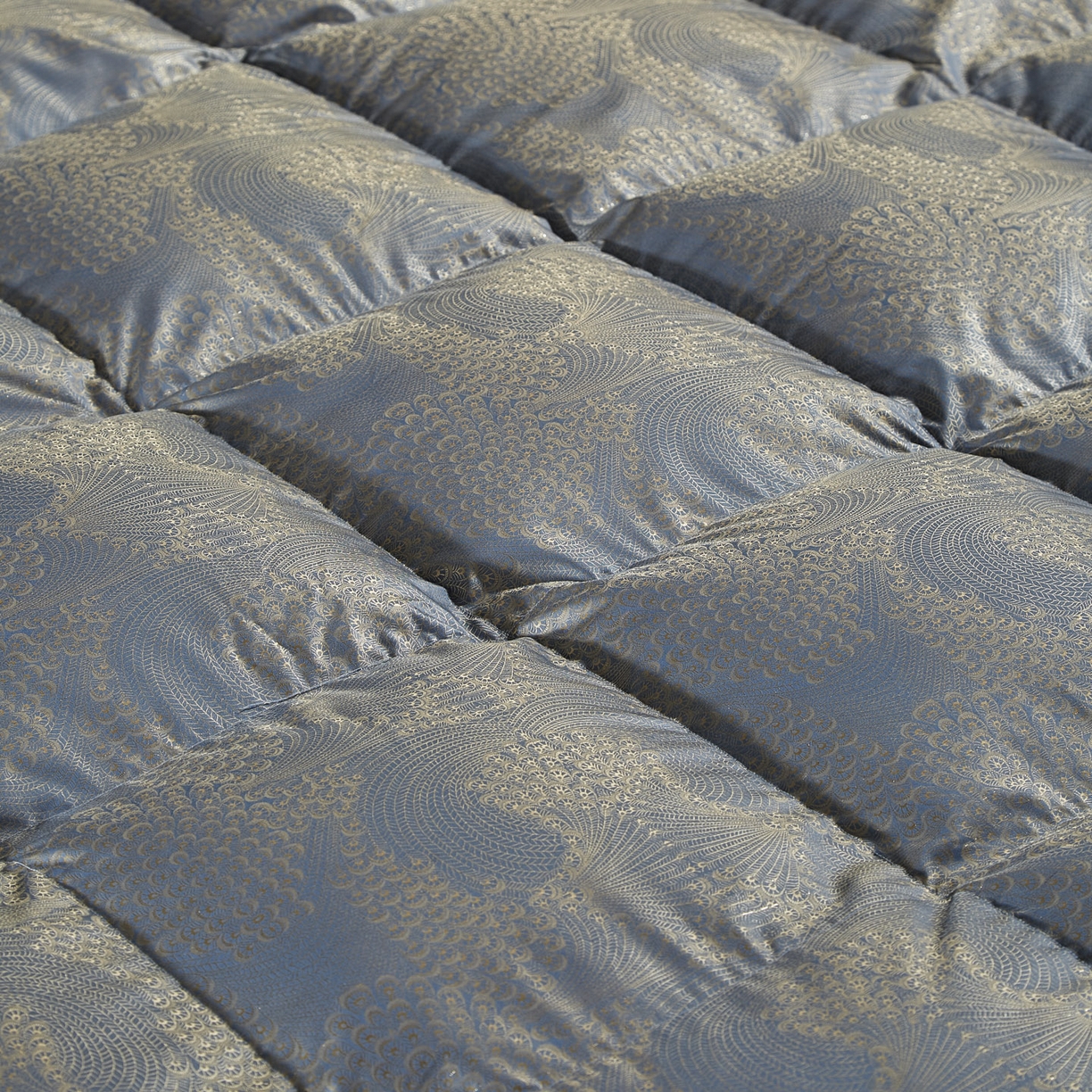 91家纺网 家纺一手货源 找家纺 暖羽屋羽绒馆 2025新款95鸭绒95绒子含量超精密金银丝大提花冬被羽绒被子双人羽绒春秋被芯 费罗娜 蓝