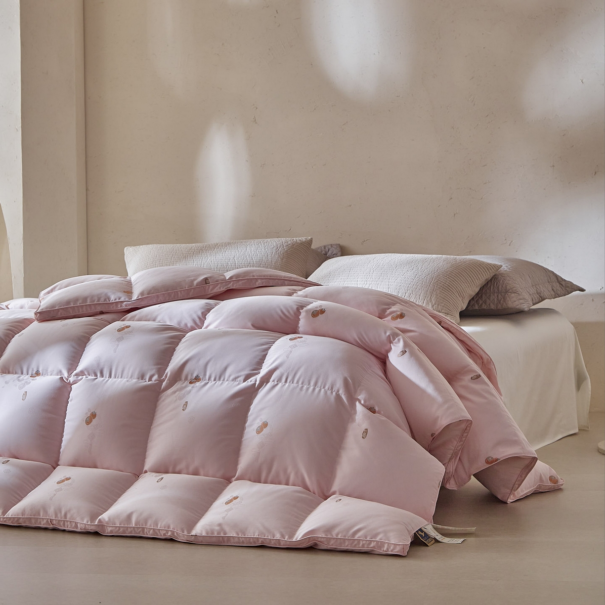 91家纺网 家纺一手货源 找家纺 （总）暖羽屋羽绒馆 2025新款莫代尔事事如意鹅绒丝被芯羽毛被羽绒被子双人冬被婚庆春秋被