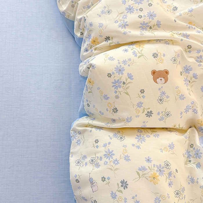 91家纺网 家纺一手货源 找家纺 卡普家居 2025新款全棉13070单品被套 旧书折痕