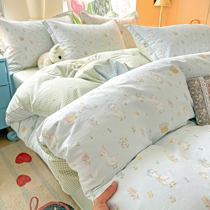 91家纺网 家纺一手货源 找家纺 卡普家居 2025新款全棉13070单品被套 阳台候鸟