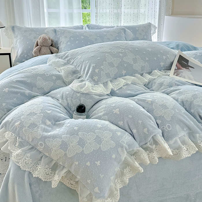 锦格家纺 2025新款A类雕花牛奶绒花边四件套 蒂娜蓝