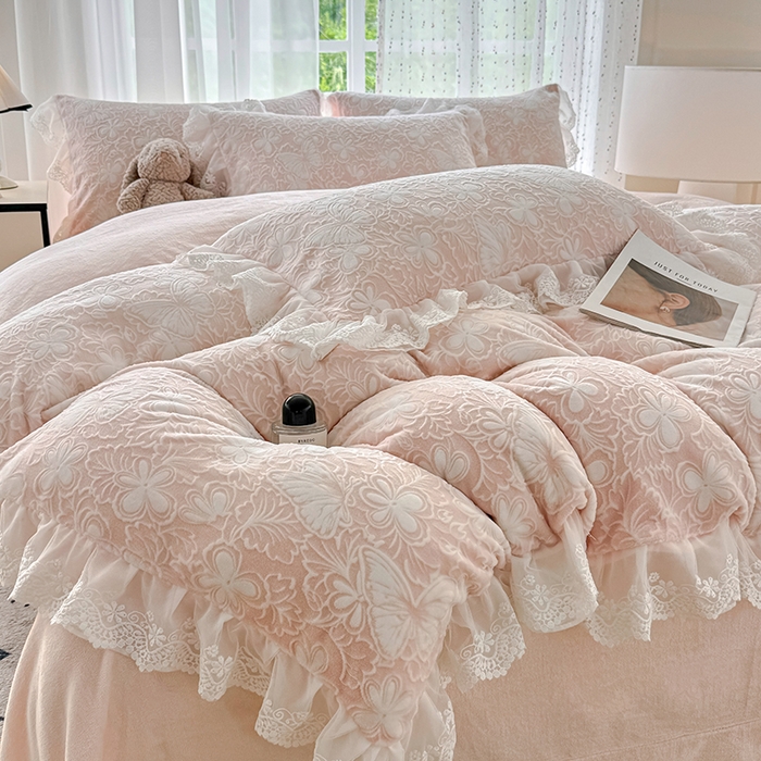 锦格家纺 2025新款A类雕花牛奶绒花边四件套 米雅玉粉
