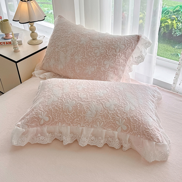 91家纺网 家纺一手货源 找家纺 锦格家纺 2025新款A类雕花牛奶绒花边四件套 米雅玉粉