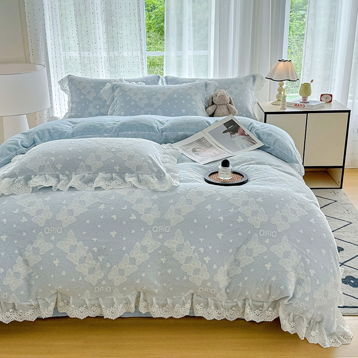 91家纺网 家纺一手货源 找家纺 锦格家纺 2025新款A类雕花牛奶绒花边四件套 蒂娜蓝