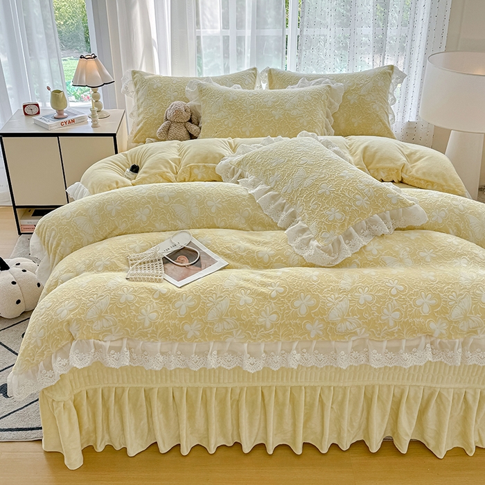 91家纺网 家纺一手货源 找家纺 锦格家纺 2025新款A类雕花牛奶绒花边四件套 米雅黄