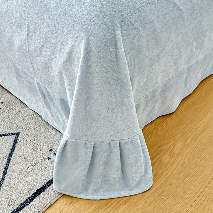 91家纺网 家纺一手货源 找家纺 锦格家纺 2025新款A类雕花牛奶绒花边四件套 蒂娜蓝