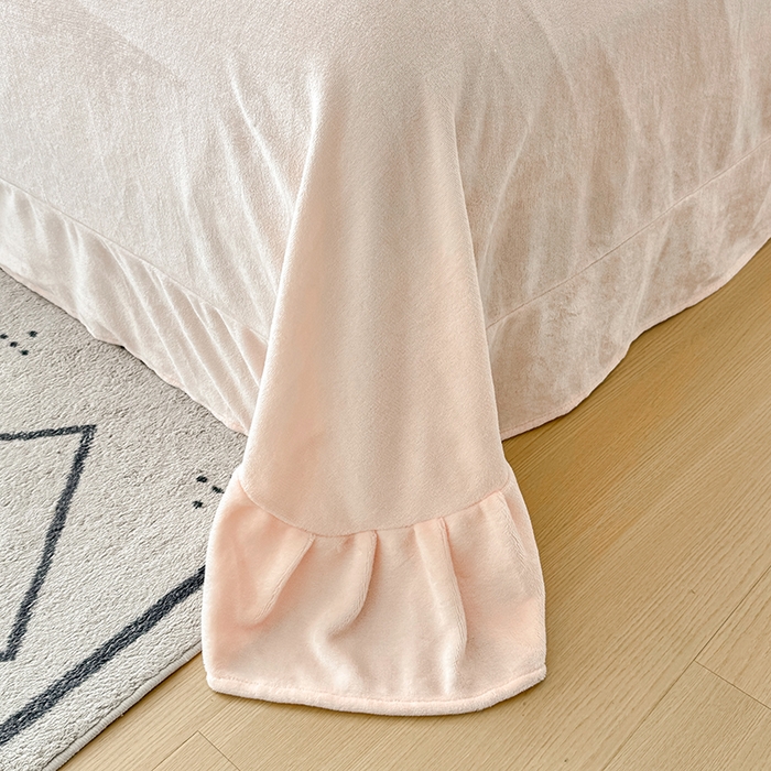 91家纺网 家纺一手货源 找家纺 锦格家纺 2025新款A类雕花牛奶绒花边四件套 蒂娜玉粉