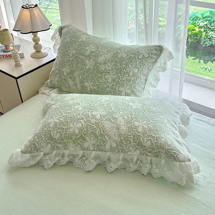 91家纺网 家纺一手货源 找家纺 锦格家纺 2025新款A类雕花牛奶绒花边四件套 米雅绿