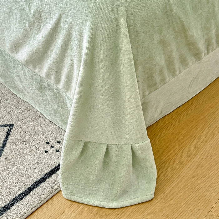 91家纺网 家纺一手货源 找家纺 锦格家纺 2025新款A类雕花牛奶绒花边四件套 米雅绿