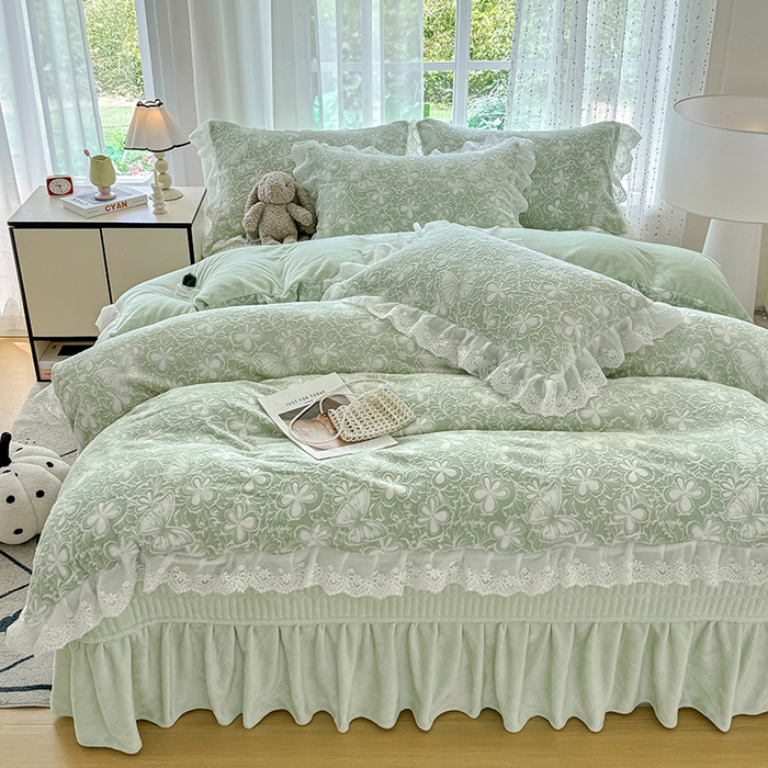 91家纺网 家纺一手货源 找家纺 锦格家纺 2025新款A类雕花牛奶绒花边四件套 米雅绿