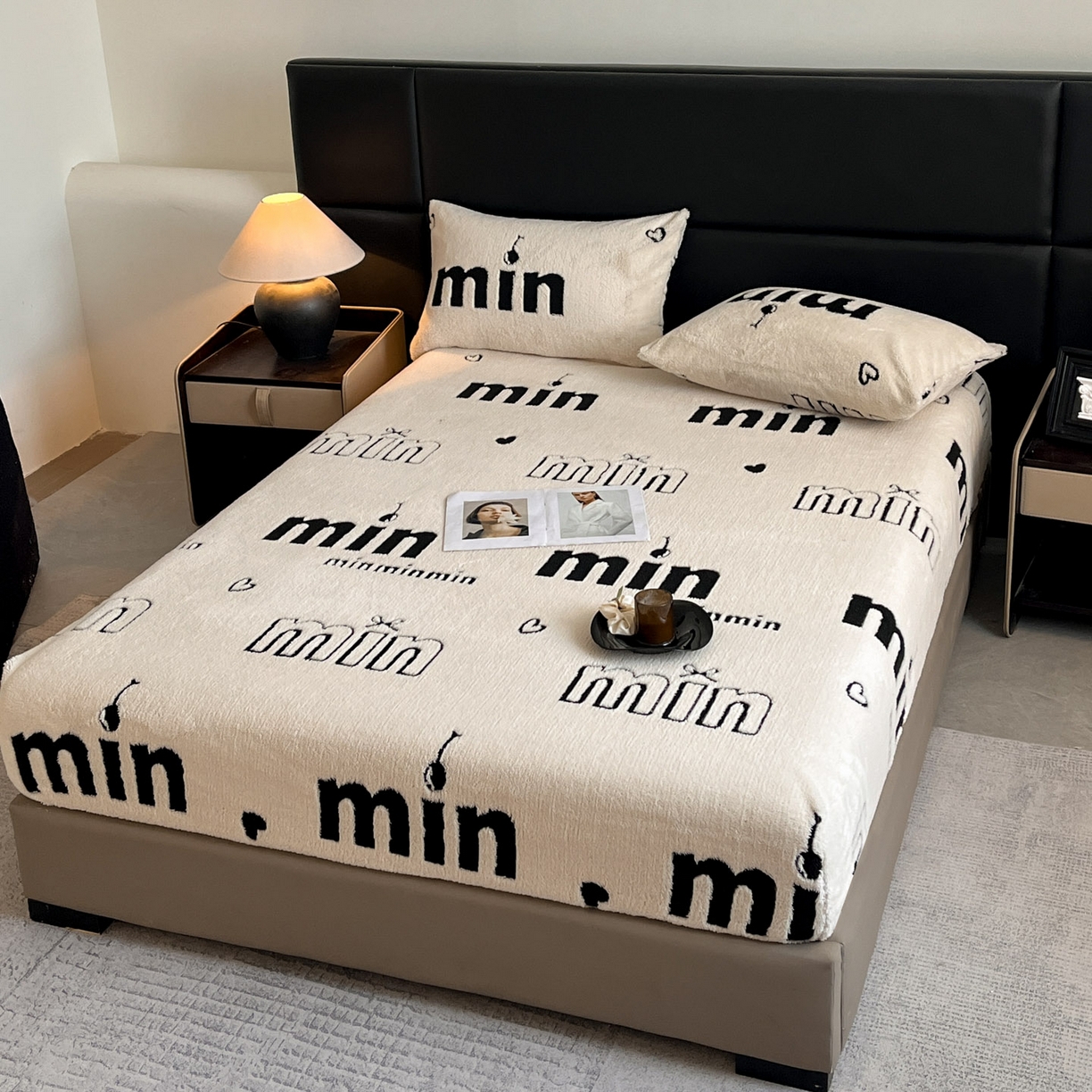 91家纺网 家纺一手货源 找家纺 （总）慕木家纺 2025新款A类高克重云慕绒床笠系列（场景二拍摄）提供买家秀