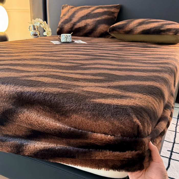 91家纺网 家纺一手货源 找家纺 （总）莉莉安家纺 2025新款兔毛绒美拉德色系床笠床笠单件