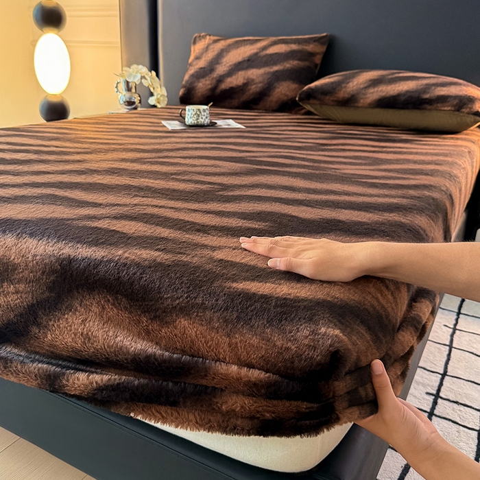 91家纺网 家纺一手货源 找家纺 （总）莉莉安家纺 2025新款兔毛绒美拉德色系床笠床笠单件