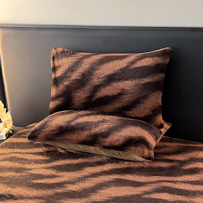 91家纺网 家纺一手货源 找家纺 （总）莉莉安家纺 2025新款兔毛绒美拉德色系床笠床笠单件