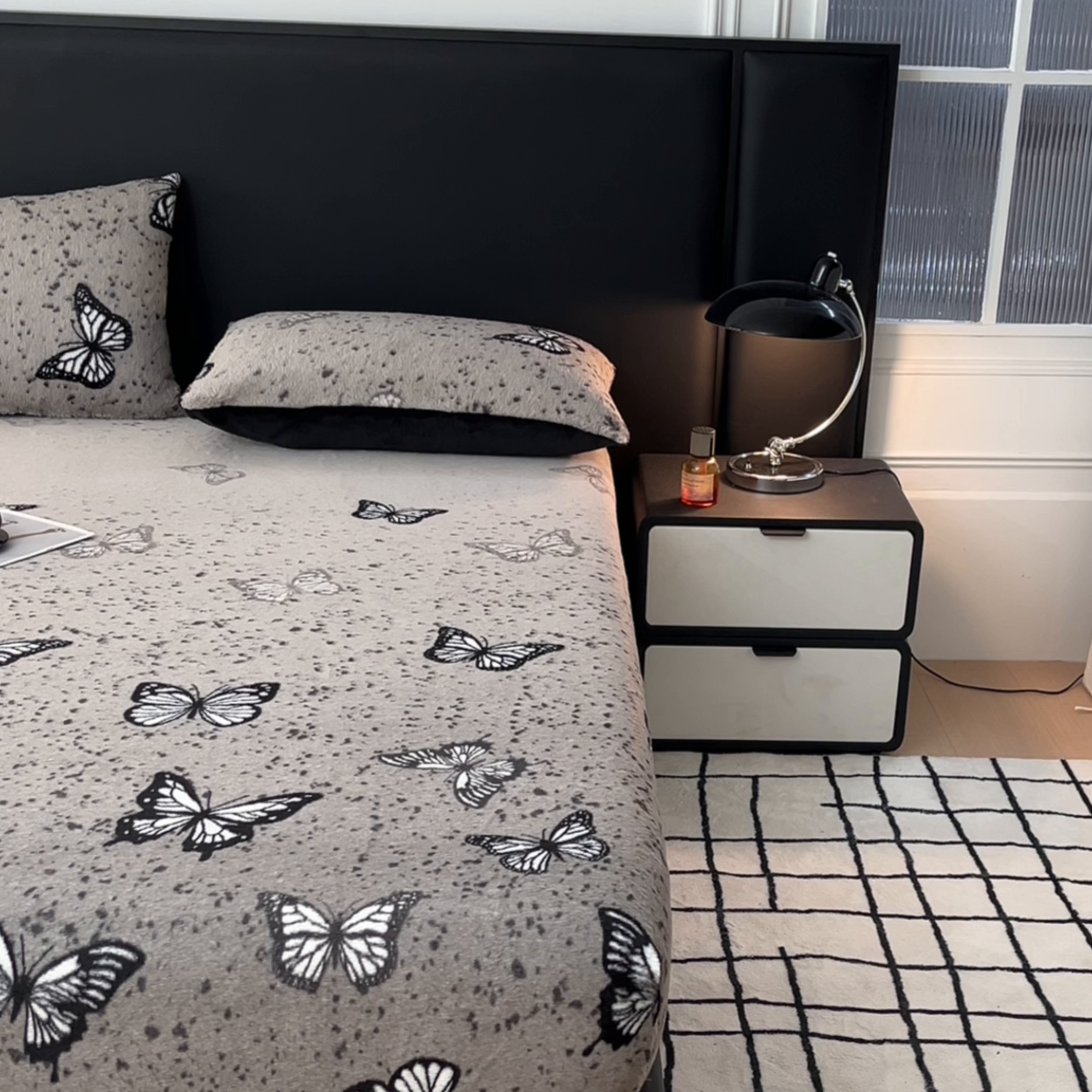 91家纺网 家纺一手货源 找家纺 莉莉安家纺 2025新款兔毛绒美拉德色系床笠床笠单件 美拉德-蝶舞