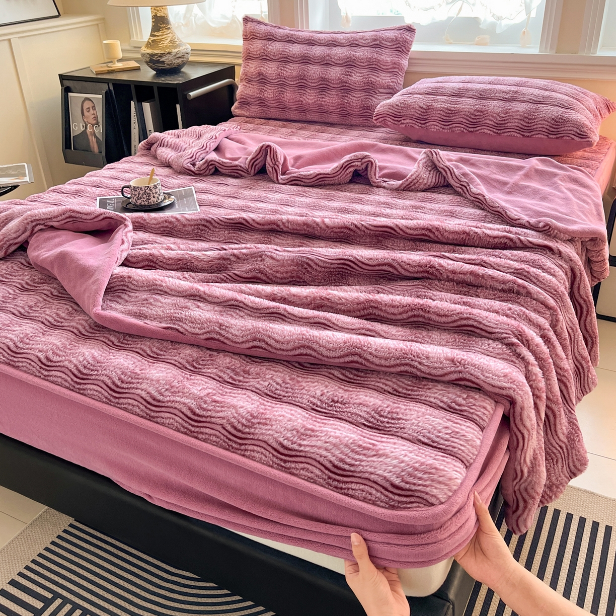 91家纺网 家纺一手货源 找家纺 （总）欧邦 2025新款轻奢波纹皮草兔毛绒床笠单床笠床笠单件