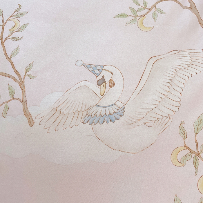 91家纺网 家纺一手货源 找家纺 丝涟家居 2025新款澳阳绒豆豆被系列 捕梦天鹅粉