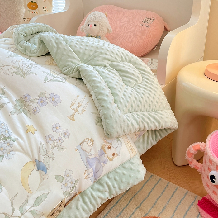 91家纺网 家纺一手货源 找家纺 丝涟家居 2025新款澳阳绒豆豆被系列 睡梦花园