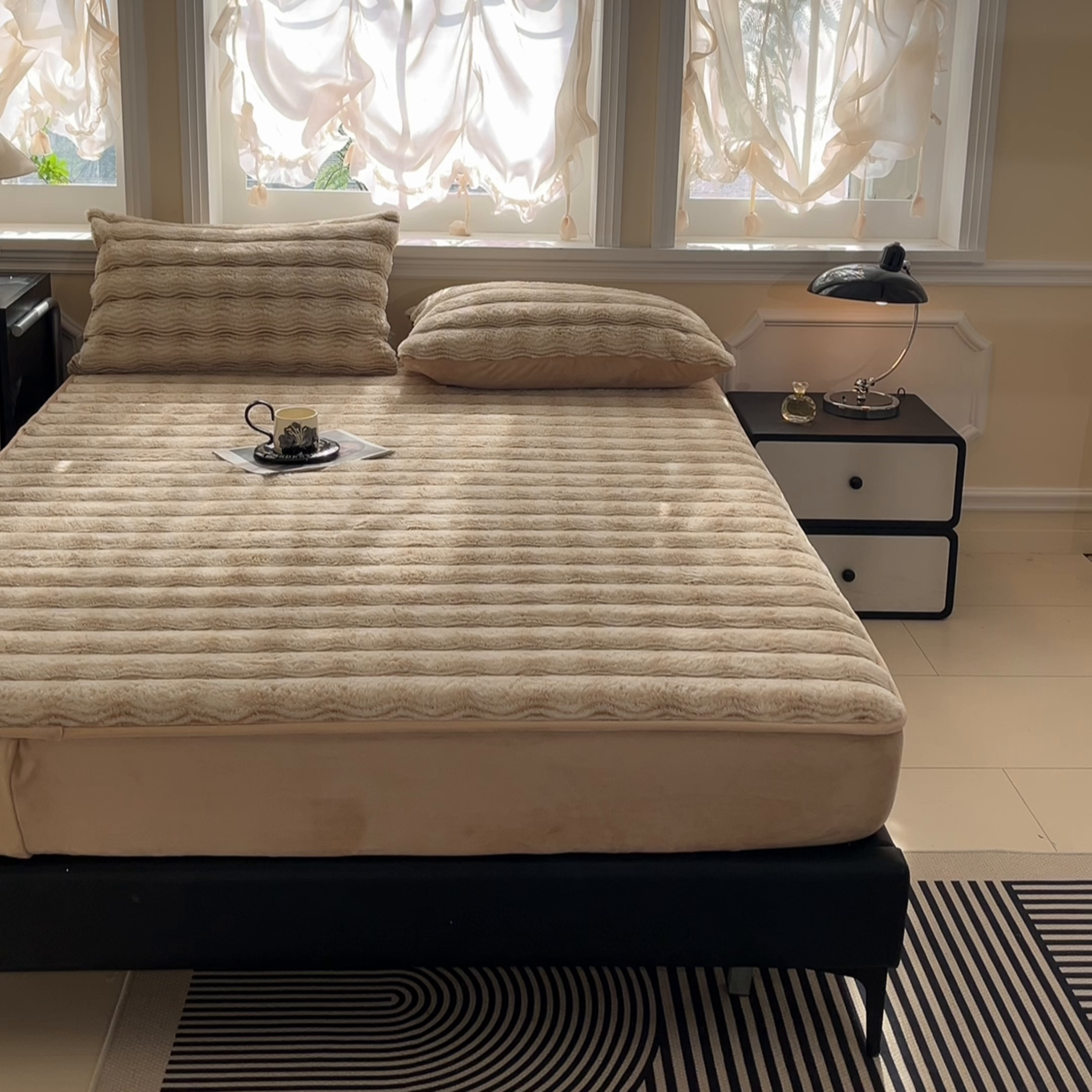 91家纺网 家纺一手货源 找家纺 欧邦 2025新款轻奢波纹皮草兔毛绒床笠单床笠床笠单件 波纹-卡其