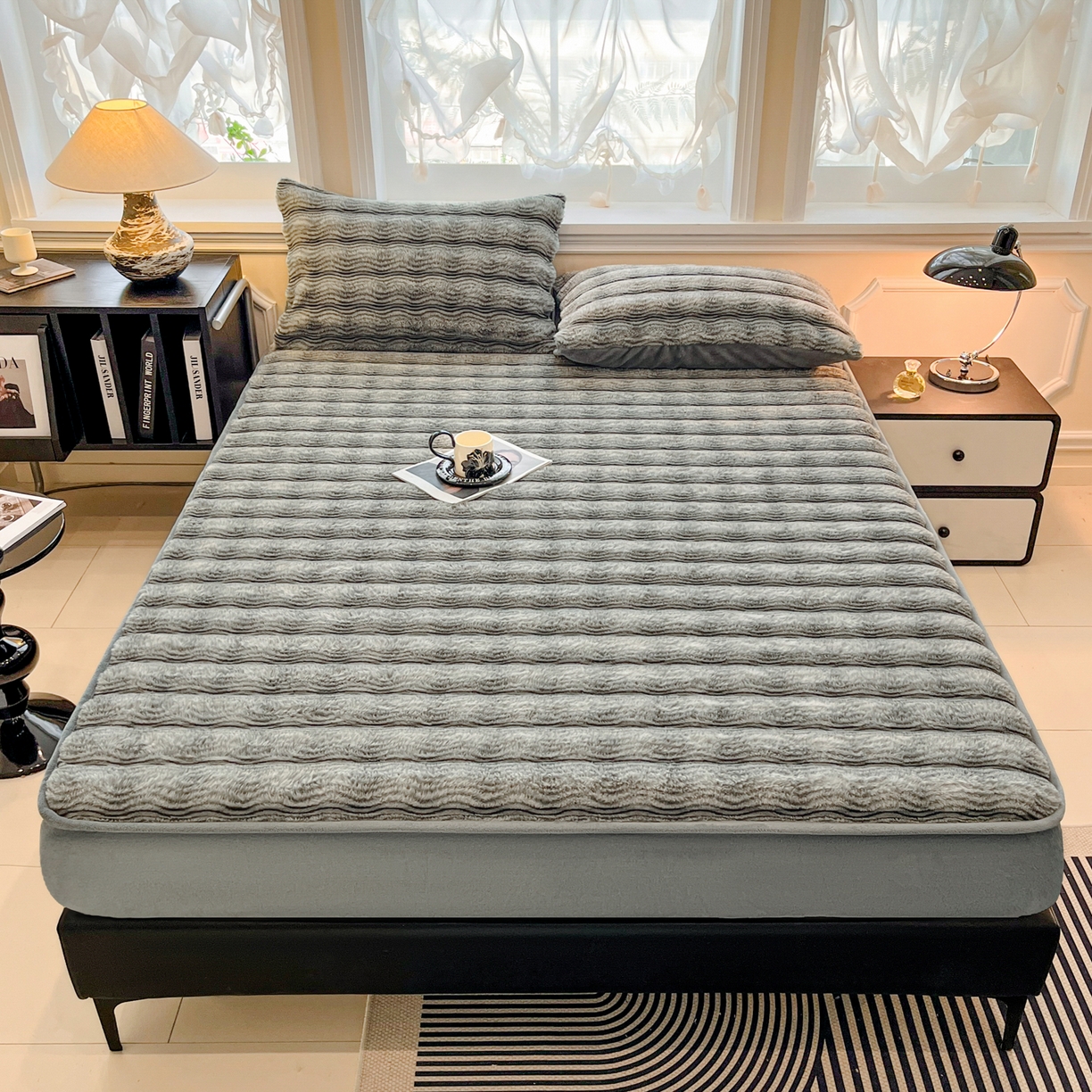 91家纺网 家纺一手货源 找家纺 欧邦 2025新款轻奢波纹皮草兔毛绒床笠单床笠床笠单件 波纹-浅灰