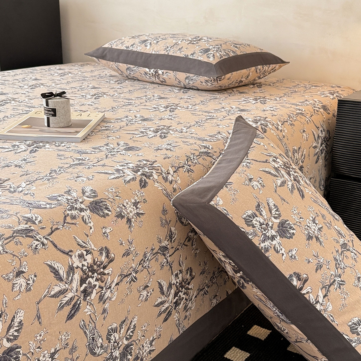 91家纺网 家纺一手货源 找家纺 （总）蓝邻家纺 2025新款全棉复古风磨毛拼角单床单系列