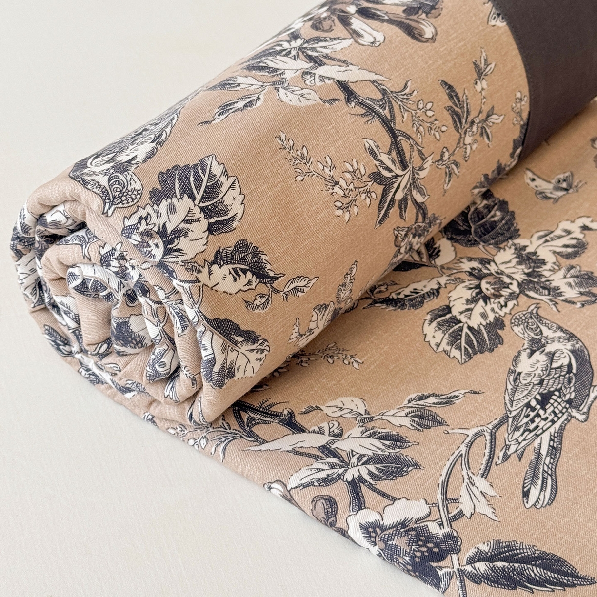 91家纺网 家纺一手货源 找家纺 （总）蓝邻家纺 2025新款全棉复古风磨毛拼角单床单系列