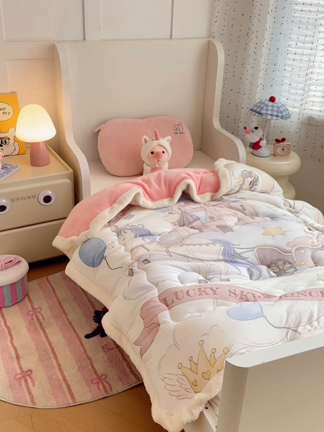 91家纺网 家纺一手货源 找家纺 丝涟家居 2025新款A类恒温棉云朵被大版   云上城堡