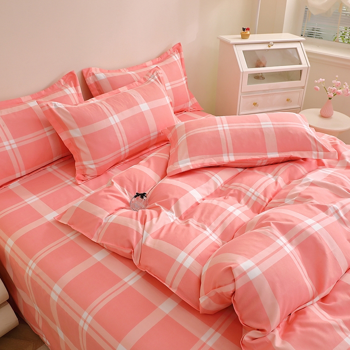 91家纺网 家纺一手货源 找家纺 北部居 2025新款加厚化纤单被套 粉大格