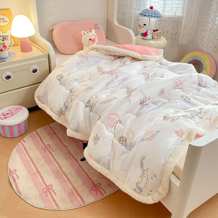 91家纺网 家纺一手货源 找家纺 丝涟家居 2025新款A类恒温棉云朵被小版 公主城堡