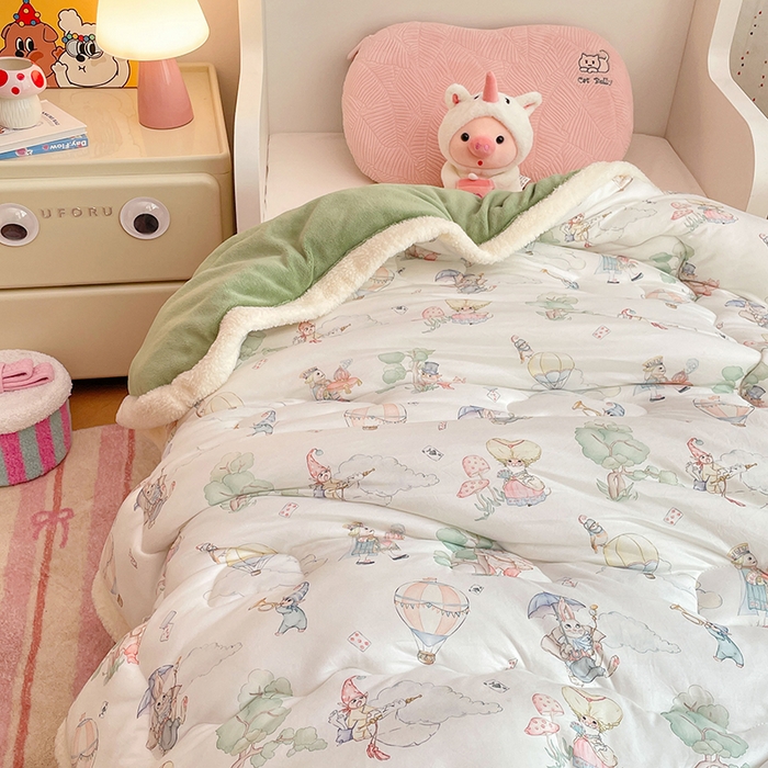 91家纺网 家纺一手货源 找家纺 丝涟家居 2025新款A类恒温棉云朵被小版 魔法森林