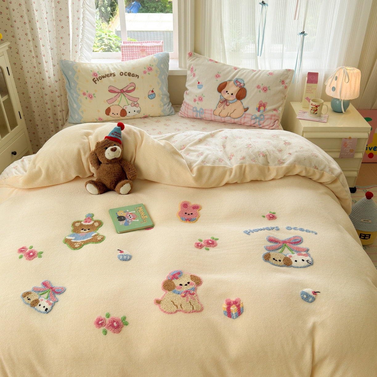 91家纺网 家纺一手货源 找家纺 （总）优彩 2025新款牛奶绒绣花四件套毛巾绣贴布绣牛奶绒四件套