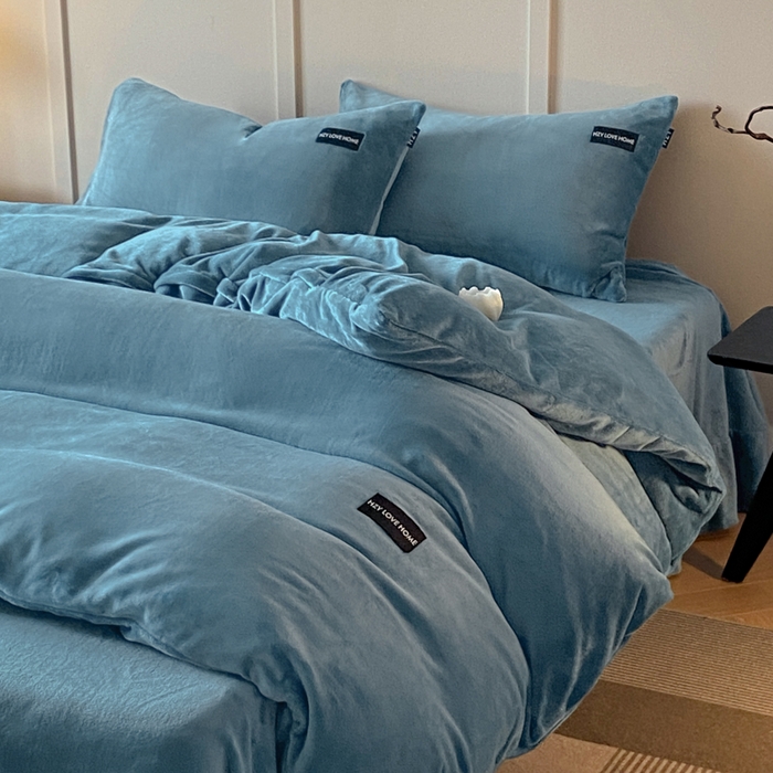 91家纺网 家纺一手货源 找家纺 （总）鸿织源家纺 2025新款贴标系列牛奶绒四件套