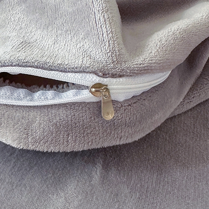 91家纺网 家纺一手货源 找家纺 乐坊 2025新款全消光雕花绒牛奶绒刺绣四件套-甜梦 甜梦-灰色