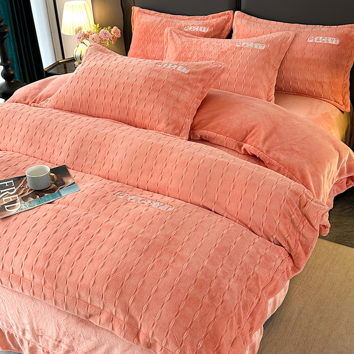 91家纺网 家纺一手货源 找家纺 乐坊 2025新款全消光雕花绒牛奶绒刺绣四件套-甜梦 甜梦-橙色