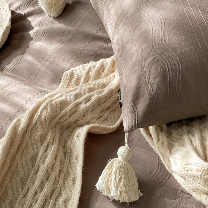 91家纺网 家纺一手货源 找家纺 玉宇阁家居 2025新款色织空气全棉纯棉大提花磨毛四件套(流苏款) 流苏款-海盐可丽露