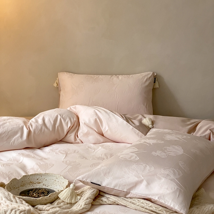 91家纺网 家纺一手货源 找家纺 玉宇阁家居 2025新款色织空气全棉纯棉大提花磨毛四件套(流苏款) 流苏款-山上桃桃