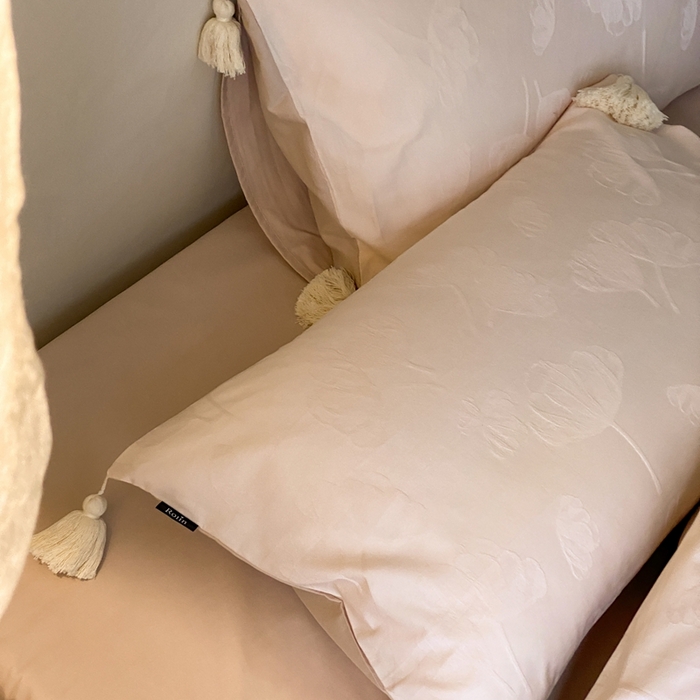 91家纺网 家纺一手货源 找家纺 玉宇阁家居 2025新款色织空气全棉纯棉大提花磨毛四件套(流苏款) 流苏款-山上桃桃