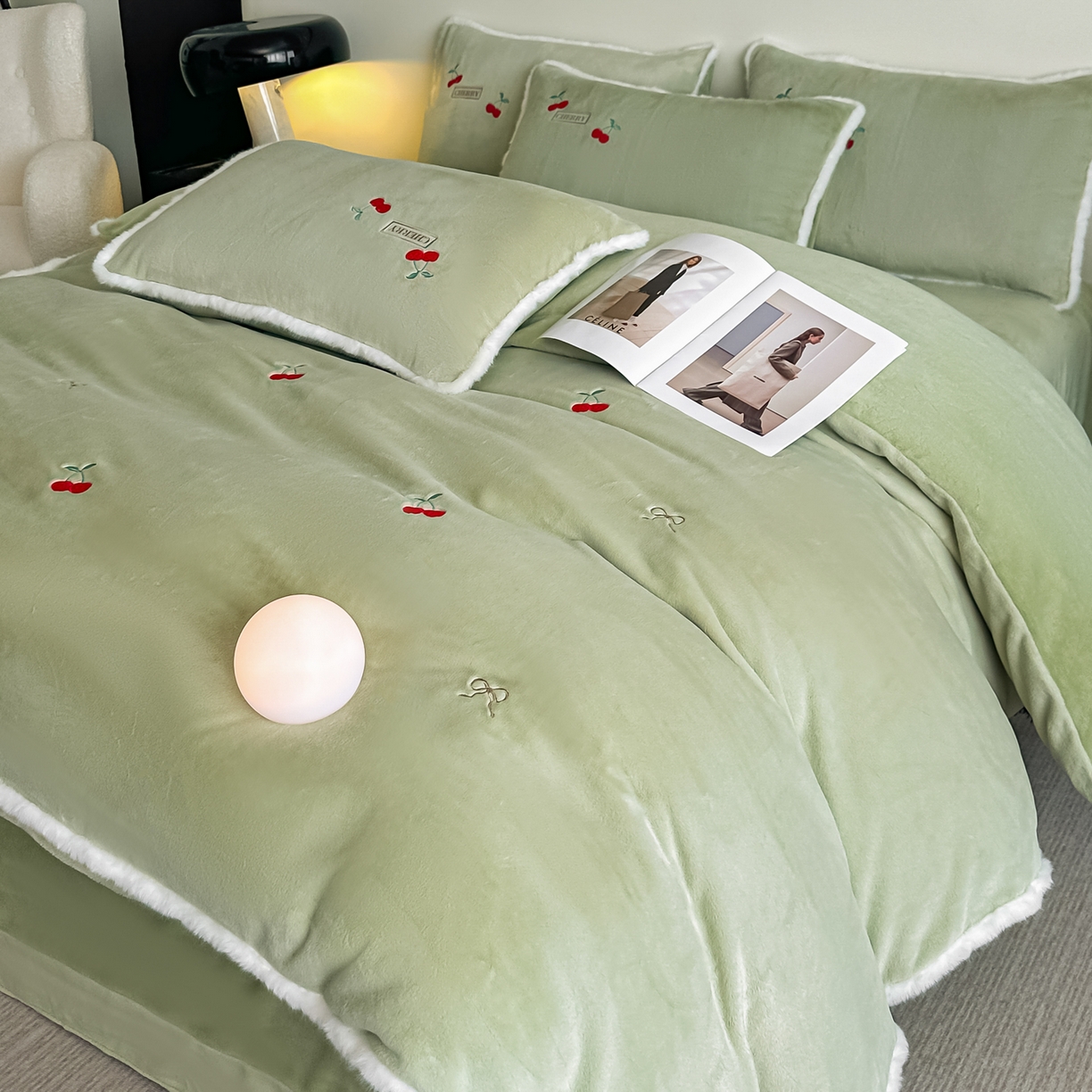 91家纺网 家纺一手货源 找家纺 乐坊 2025新款A类雪貂绒四件套 玛瑙绿