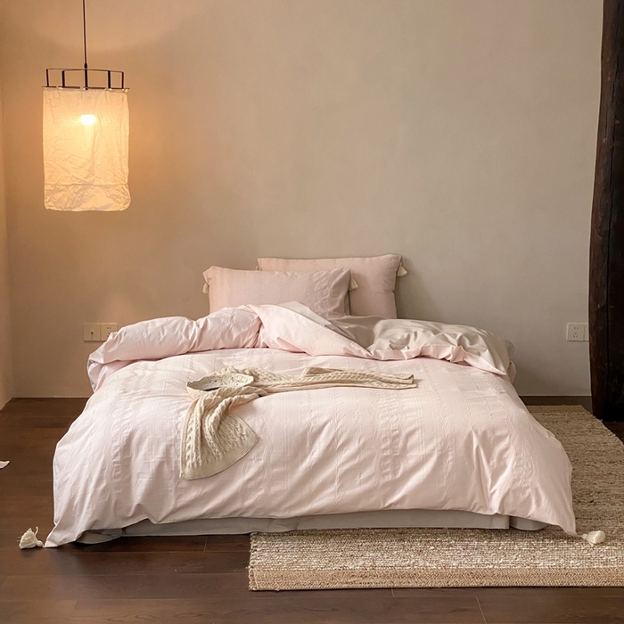 91家纺网 家纺一手货源 找家纺 玉宇阁家居 2025新款色织空气全棉纯棉大提花磨毛四件套(流苏款) 流苏款-甜桃也