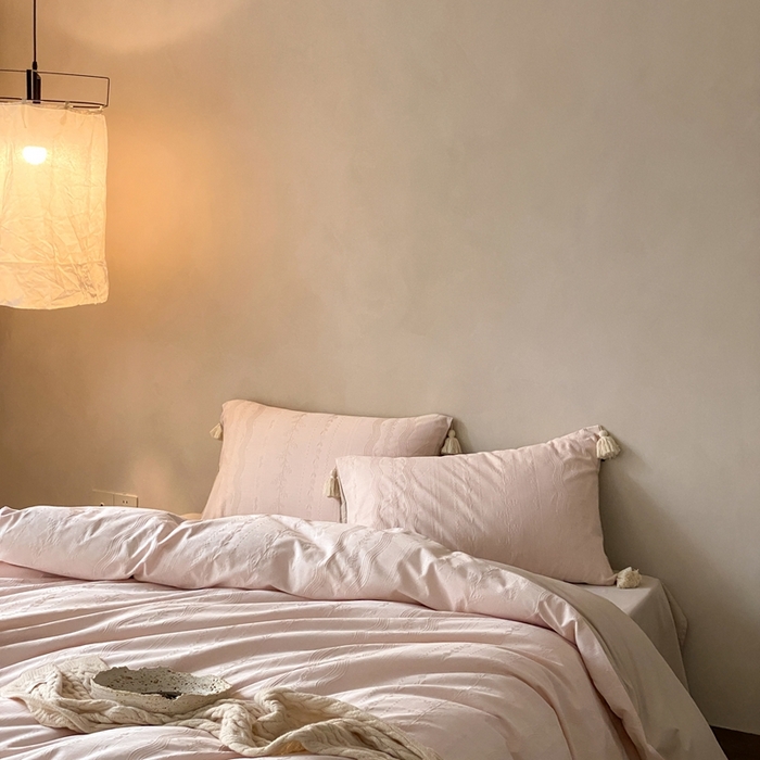 91家纺网 家纺一手货源 找家纺 玉宇阁家居 2025新款色织空气全棉纯棉大提花磨毛四件套(流苏款) 流苏款-甜桃也