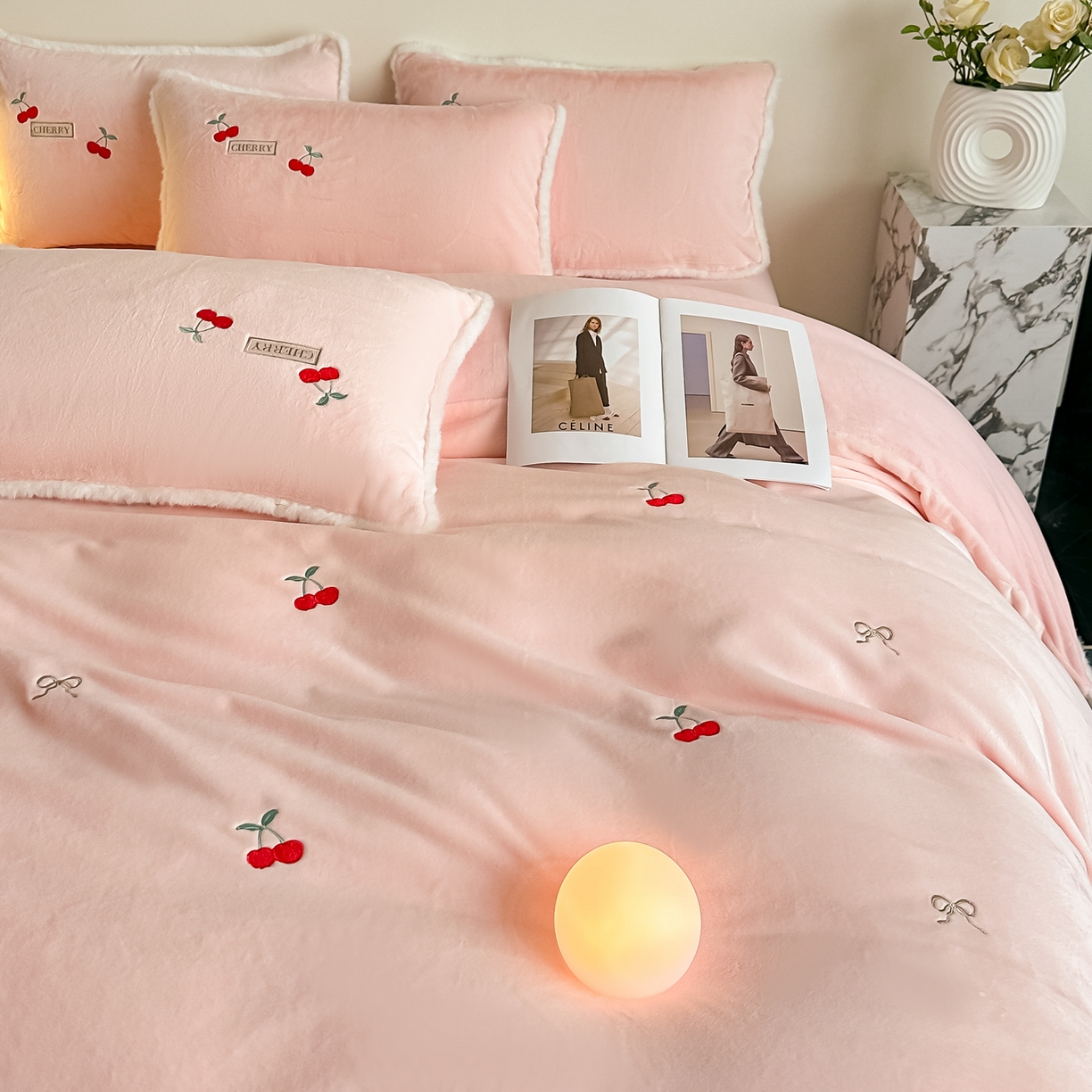 91家纺网 家纺一手货源 找家纺 乐坊 2025新款A类雪貂绒四件套 公主粉