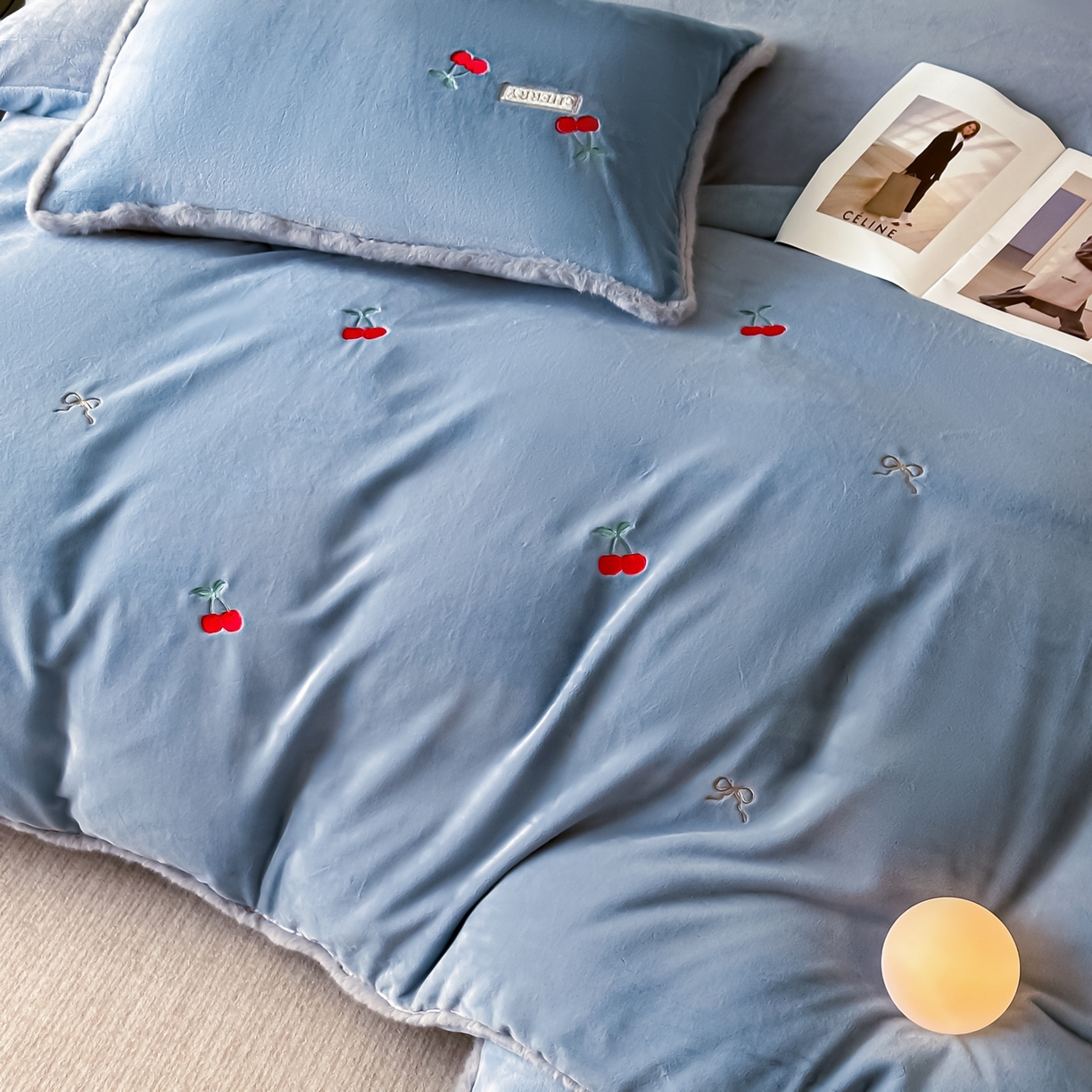 91家纺网 家纺一手货源 找家纺 乐坊 2025新款A类雪貂绒四件套 宾利蓝