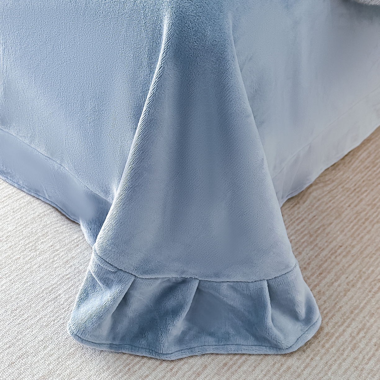 91家纺网 家纺一手货源 找家纺 乐坊 2025新款A类雪貂绒四件套 宾利蓝