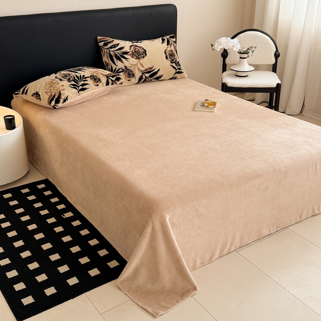 91家纺网 家纺一手货源 找家纺 眠博士 2025新款轻奢款美拉德印花兔兔绒四件套 花朵暖咖