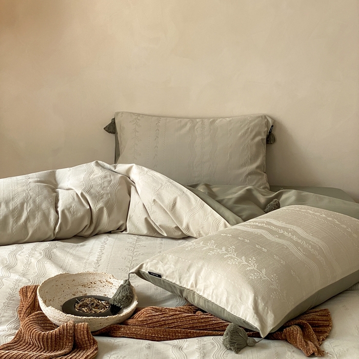 91家纺网 家纺一手货源 找家纺 玉宇阁家居 2025新款色织空气全棉纯棉大提花磨毛四件套(流苏款) 流苏款-日欢喜