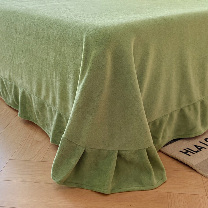 91家纺网 家纺一手货源 找家纺 鸿织源家纺 2025新款贴标系列牛奶绒四件套 果绿