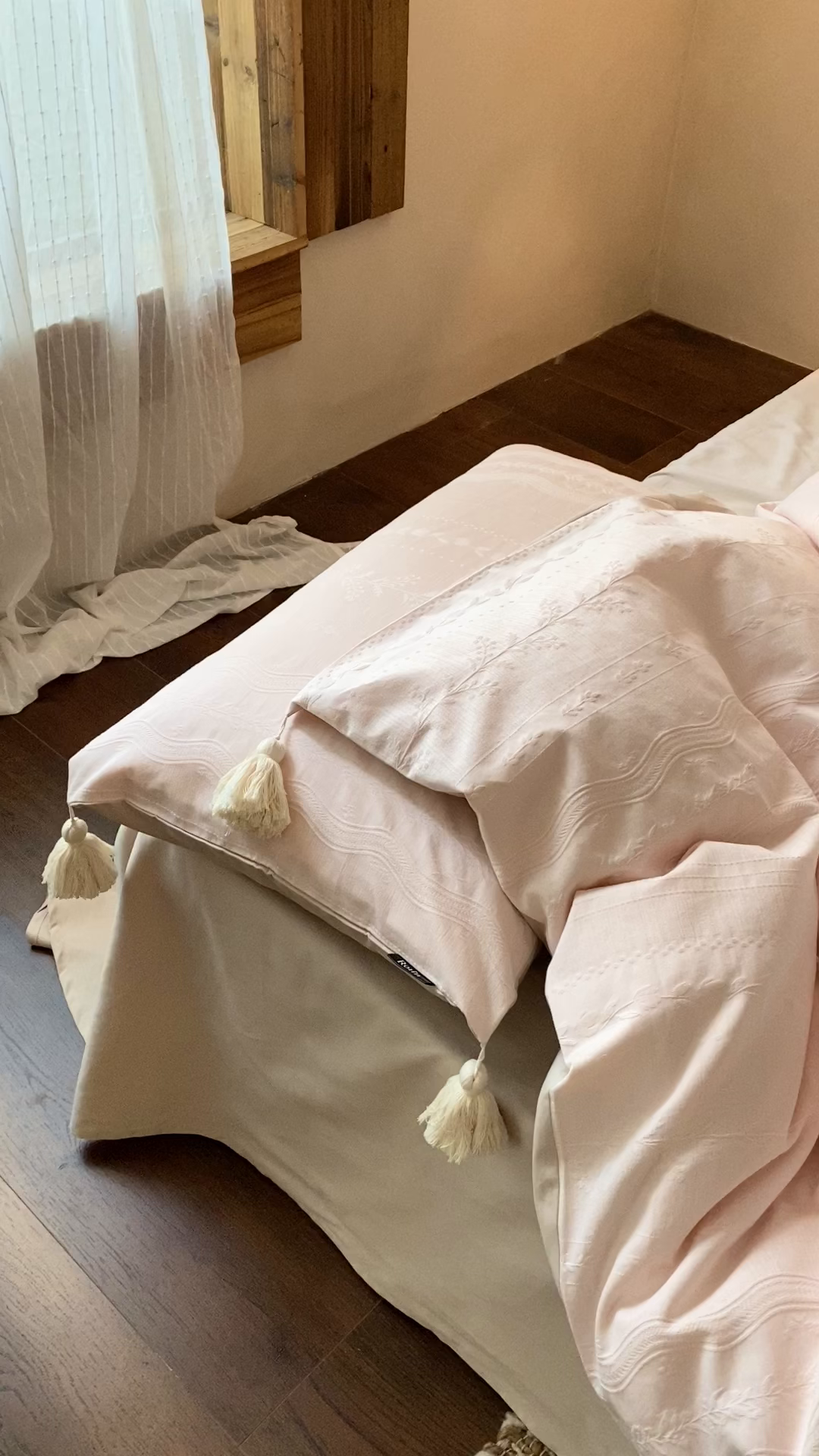 91家纺网 家纺一手货源 找家纺 玉宇阁家居 2025新款色织空气全棉纯棉大提花磨毛四件套(流苏款) 流苏款-甜桃也