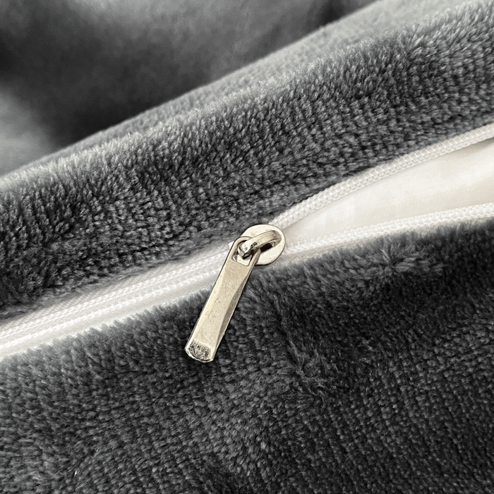 91家纺网 家纺一手货源 找家纺 鸿织源家纺 2025新款贴标系列牛奶绒四件套 石墨灰