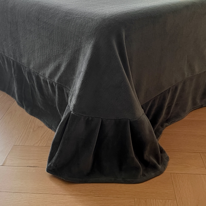 91家纺网 家纺一手货源 找家纺 鸿织源家纺 2025新款贴标系列牛奶绒四件套 石墨灰