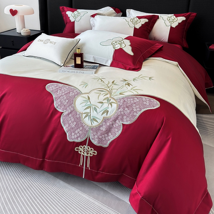 91家纺网 家纺一手货源 找家纺 丞音 新中式轻奢风A类长绒棉50s双股100支贡缎绣花全棉被套刺绣纯棉四件套床笠高档礼盒包装 竹叶清风-千禧红